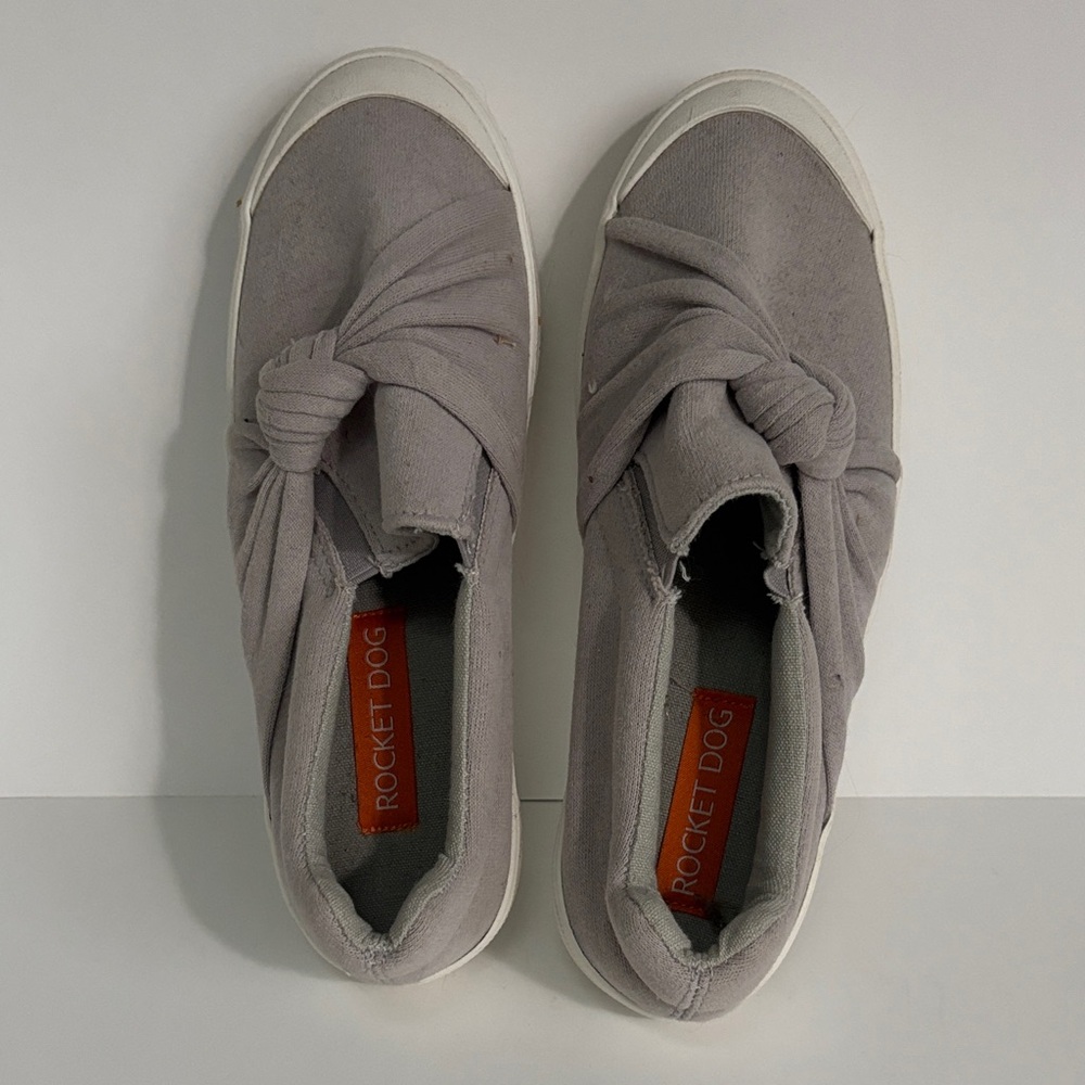 Rocket Dog Women's Gray Knotted Sneakers